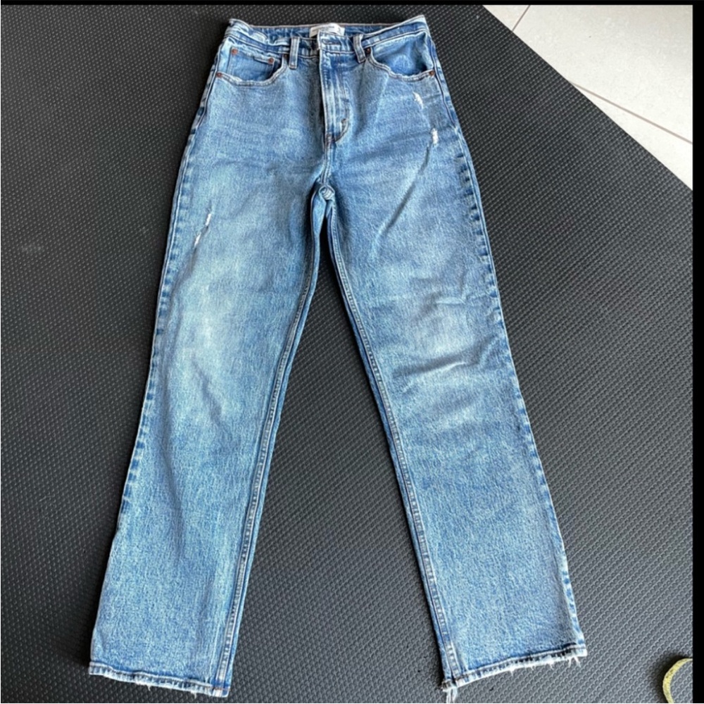 Abercrombie 90s straight ultra high rise 27R